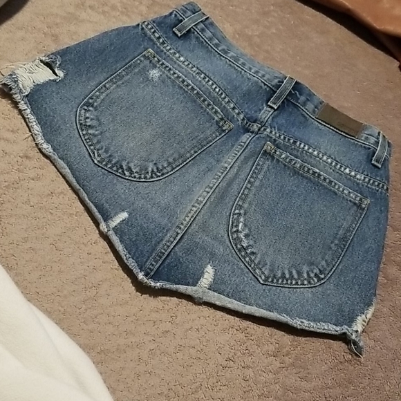 Carmar Adige Beatrice zip front skirt - Picture 6 of 6